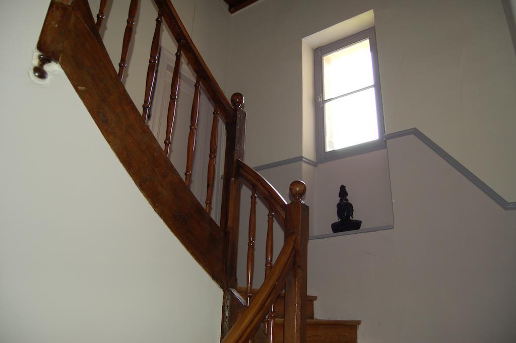 La Vieille Ecole Bed & Breakfast Bourgougnague Exterior photo