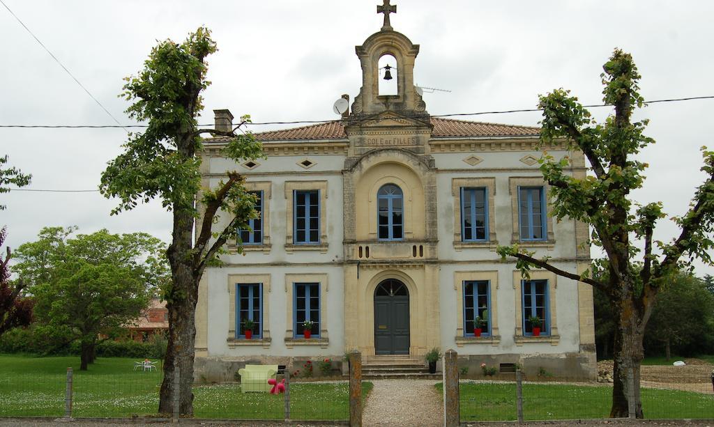 La Vieille Ecole Bed & Breakfast Bourgougnague Exterior photo